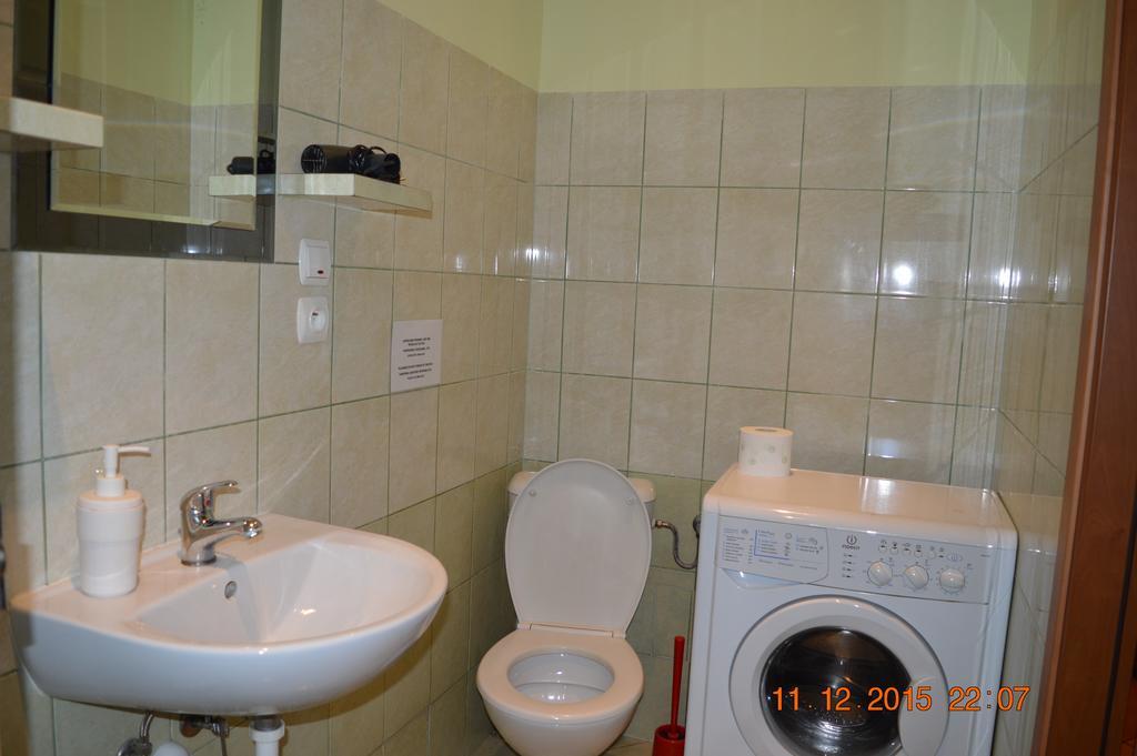 Honey Hostel Krasków Cameră foto