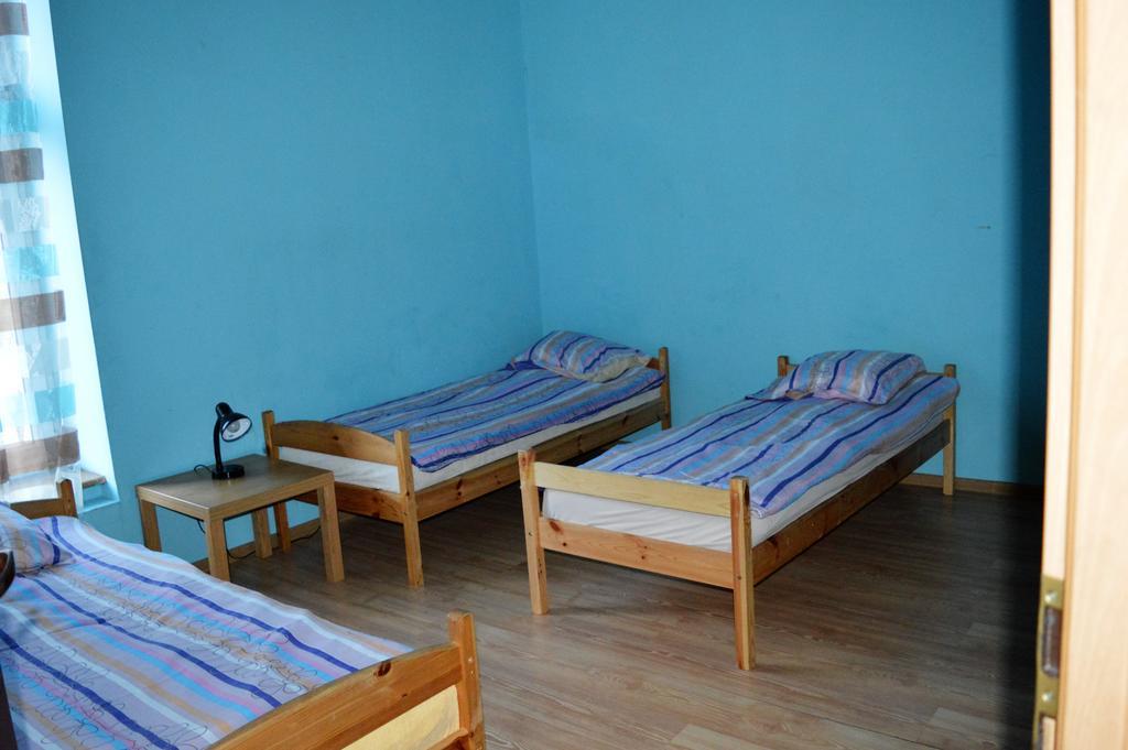Honey Hostel Krasków Cameră foto