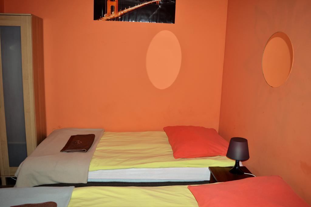 Honey Hostel Krasków Exterior foto